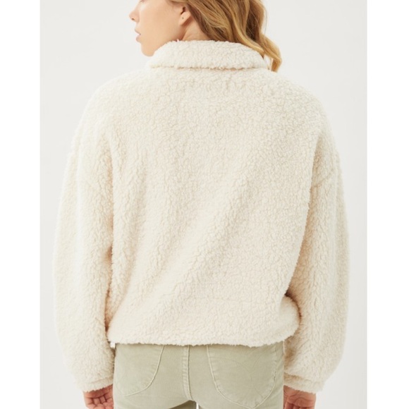 ✨LAST 1✨Softest Ultra Cozy Plush Oatmeal Cream Sherpa Pullover Sweater - Picture 4 of 4